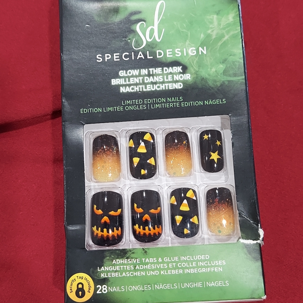 Limited Edition Glow in Dark Halloween Press On Nails